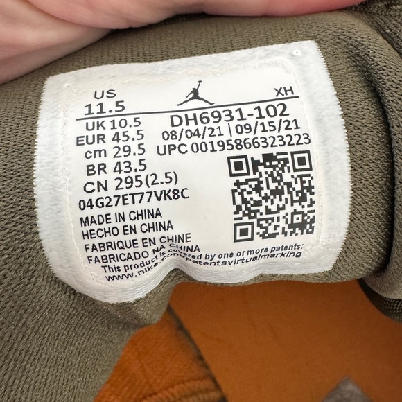 Nike Men’s Air Jordan 1 Low SE 'Light Curry', SIZE: 11.5 - Picture 2 of 15